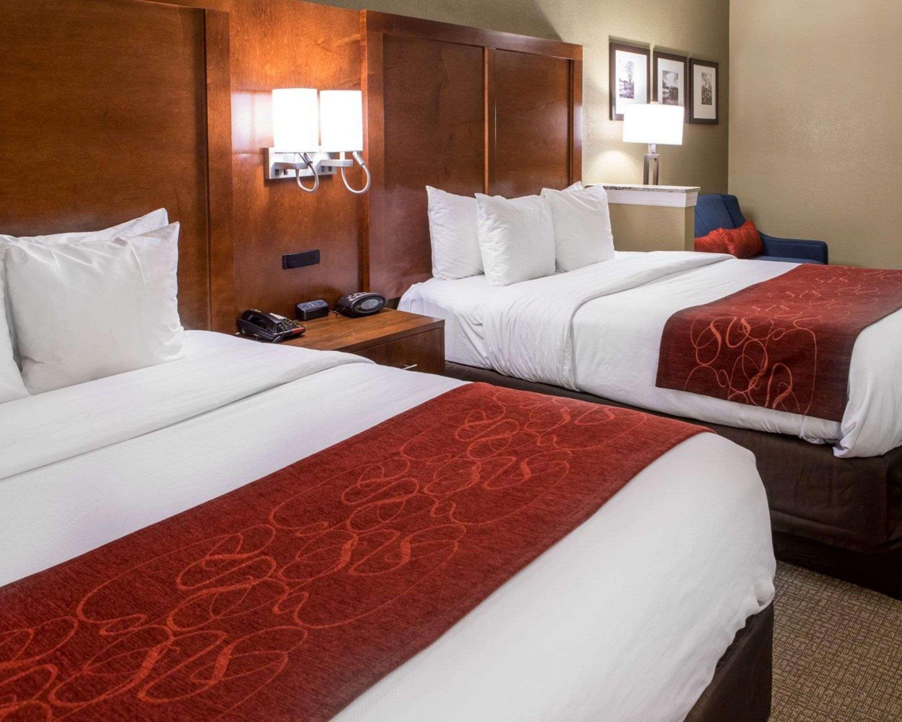 Comfort Suites Newark - Harrison Exterior foto
