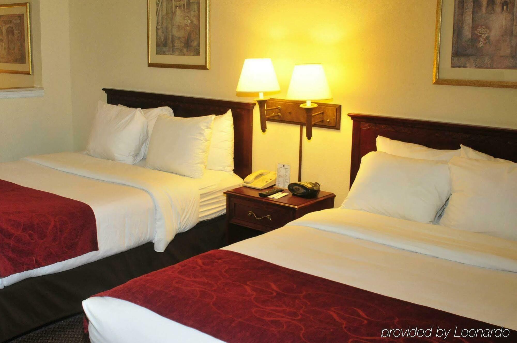 Comfort Suites Newark - Harrison Exterior foto